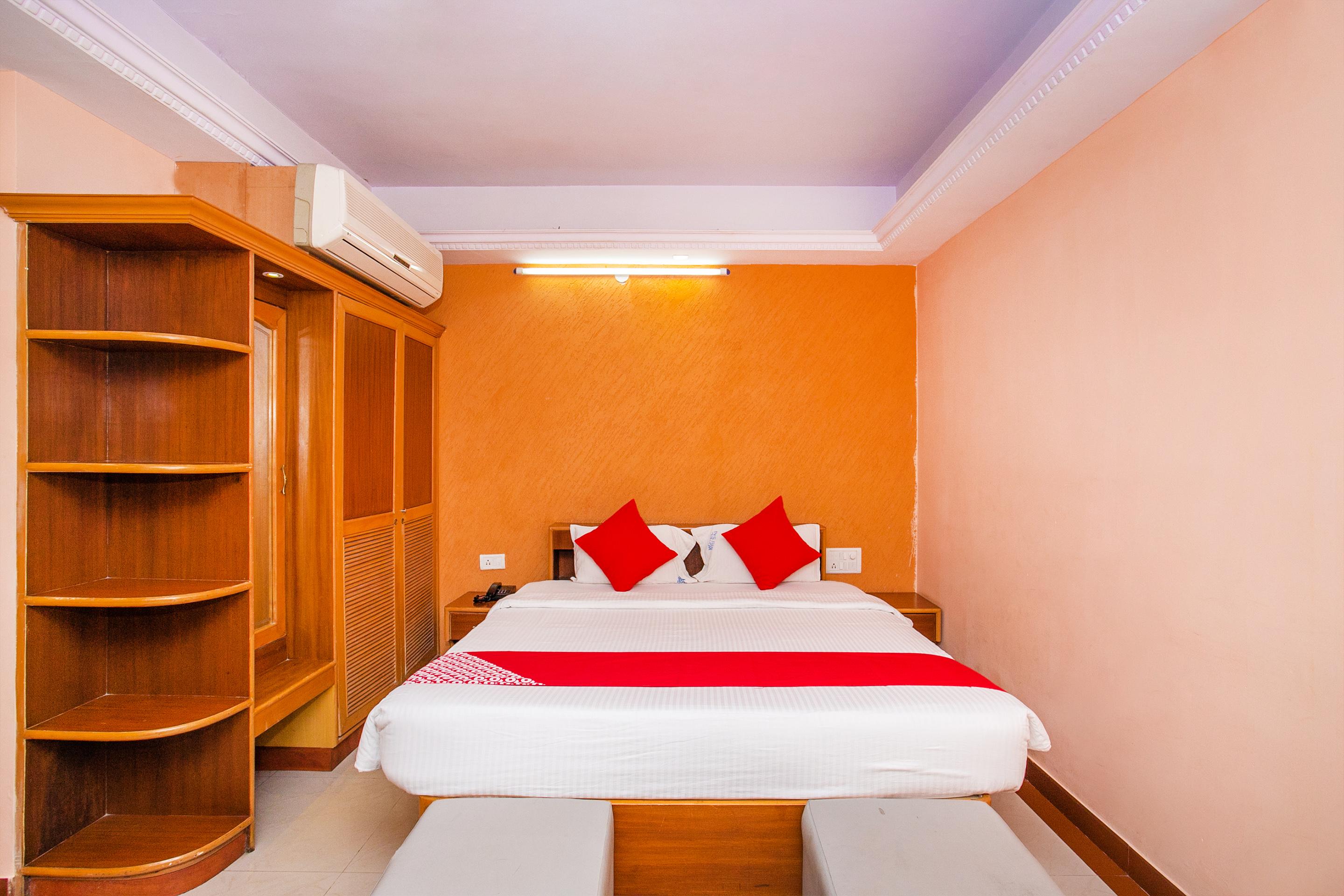 Oyo 331 Hotel Skanda Shelters Бангалор Экстерьер фото