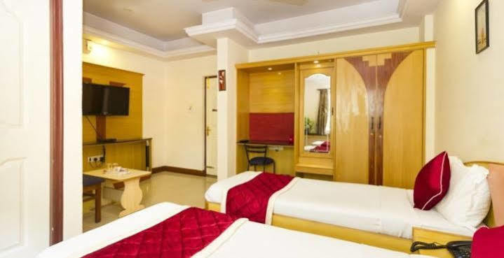 Oyo 331 Hotel Skanda Shelters Бангалор Экстерьер фото